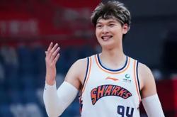 Nine Games Official包含CBA季后赛倒计时，马赛集结日豪取连胜，细节引发关注，话题不断，训练强度明显提升的词条